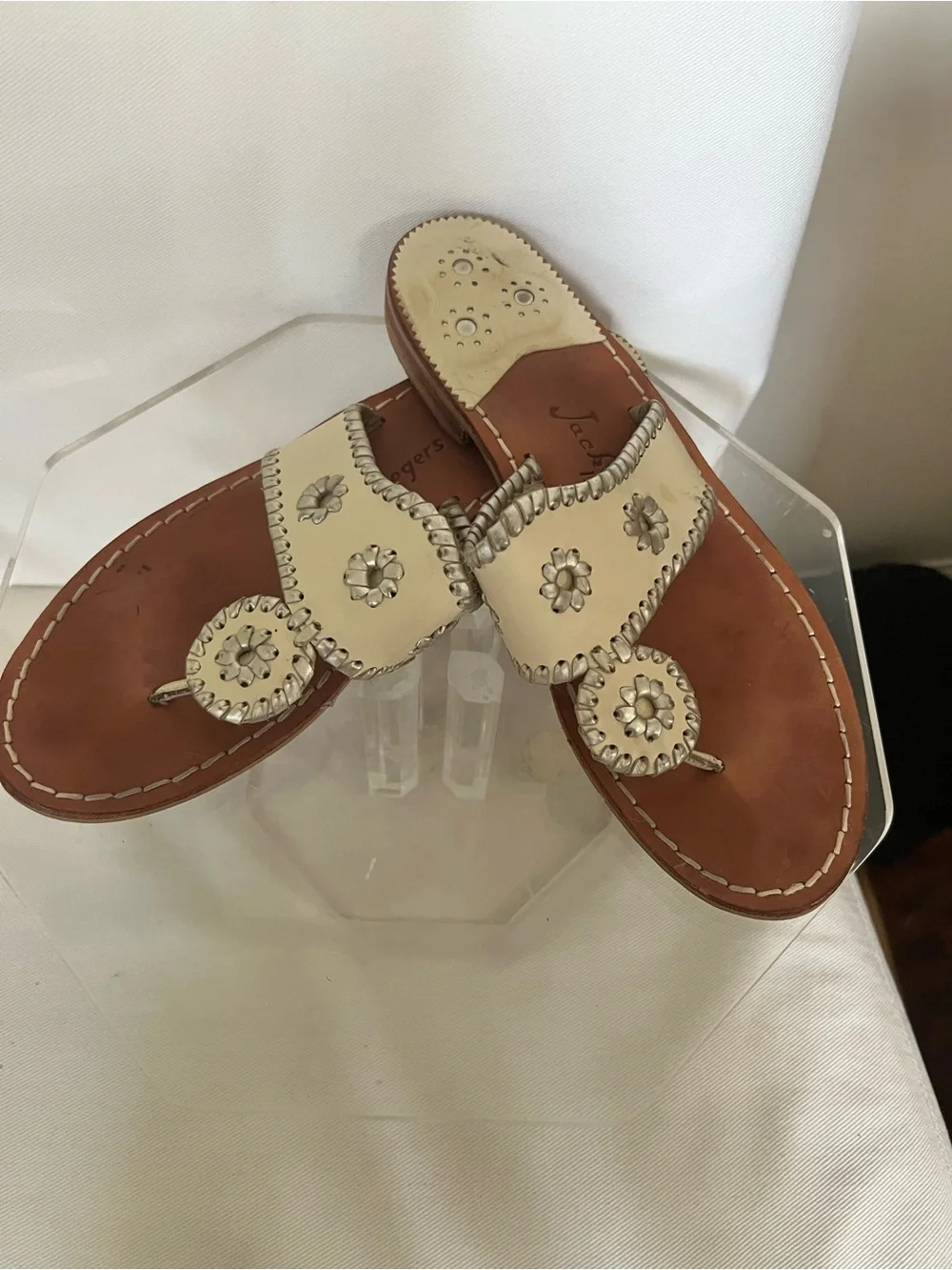 Iconic ivory cream /silver Jack Rogers Jacks Flat Sandals Size 9 pre owned
